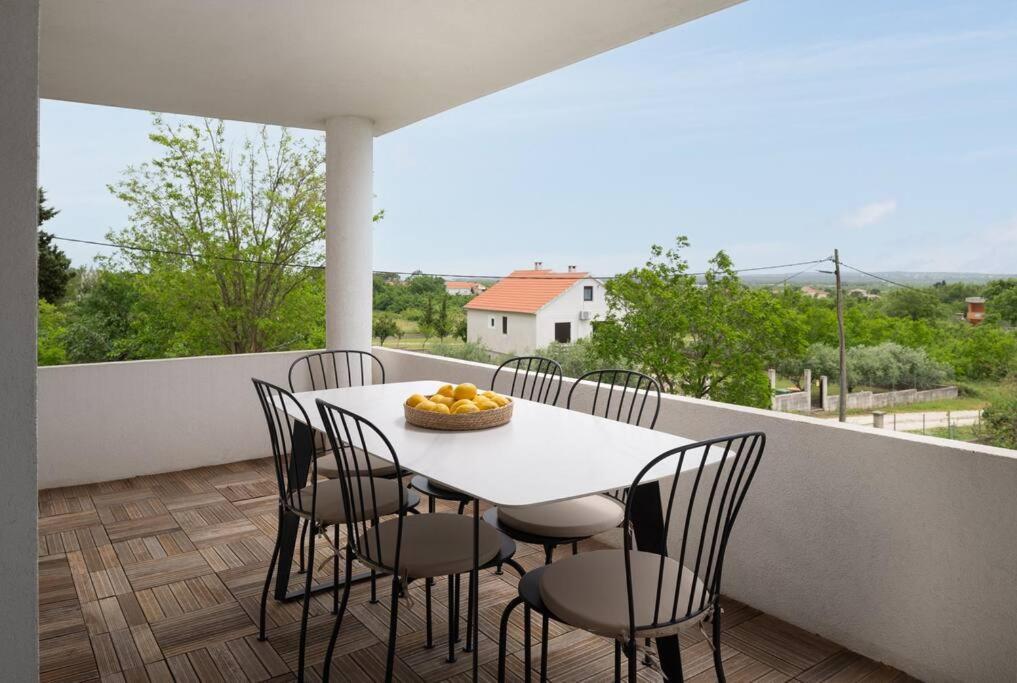 Spacious And Fully Equipped Apartment Near Zadar Smokovic Bagian luar foto